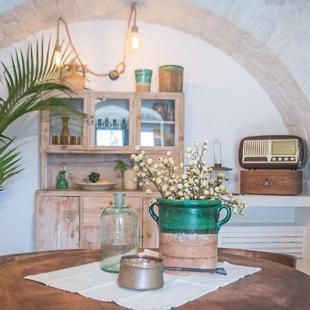 Villa Navolte Trulli E Quiete Con Piscina Locorotondo Exterior foto