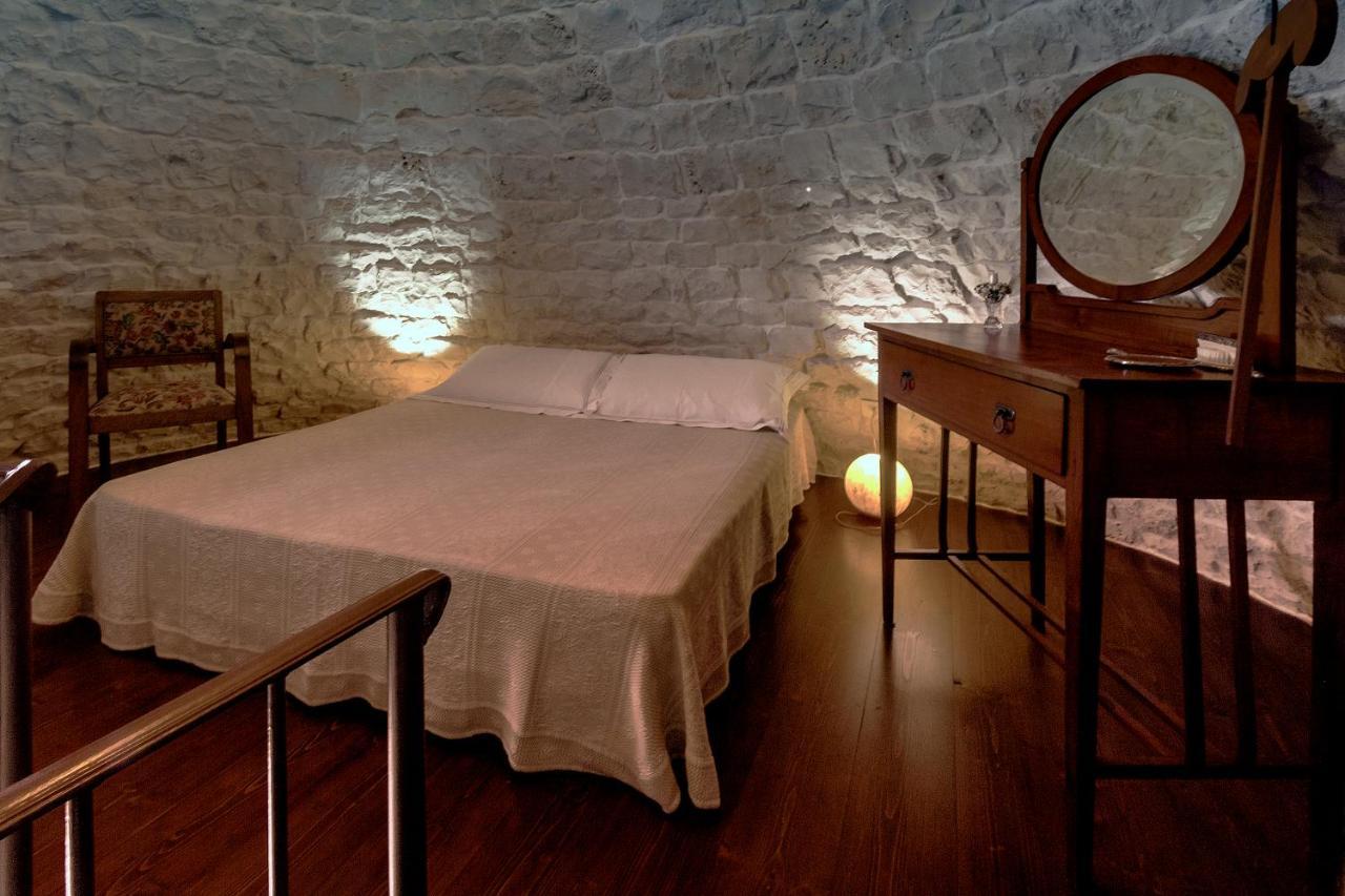 Villa Navolte Trulli E Quiete Con Piscina Locorotondo Exterior foto