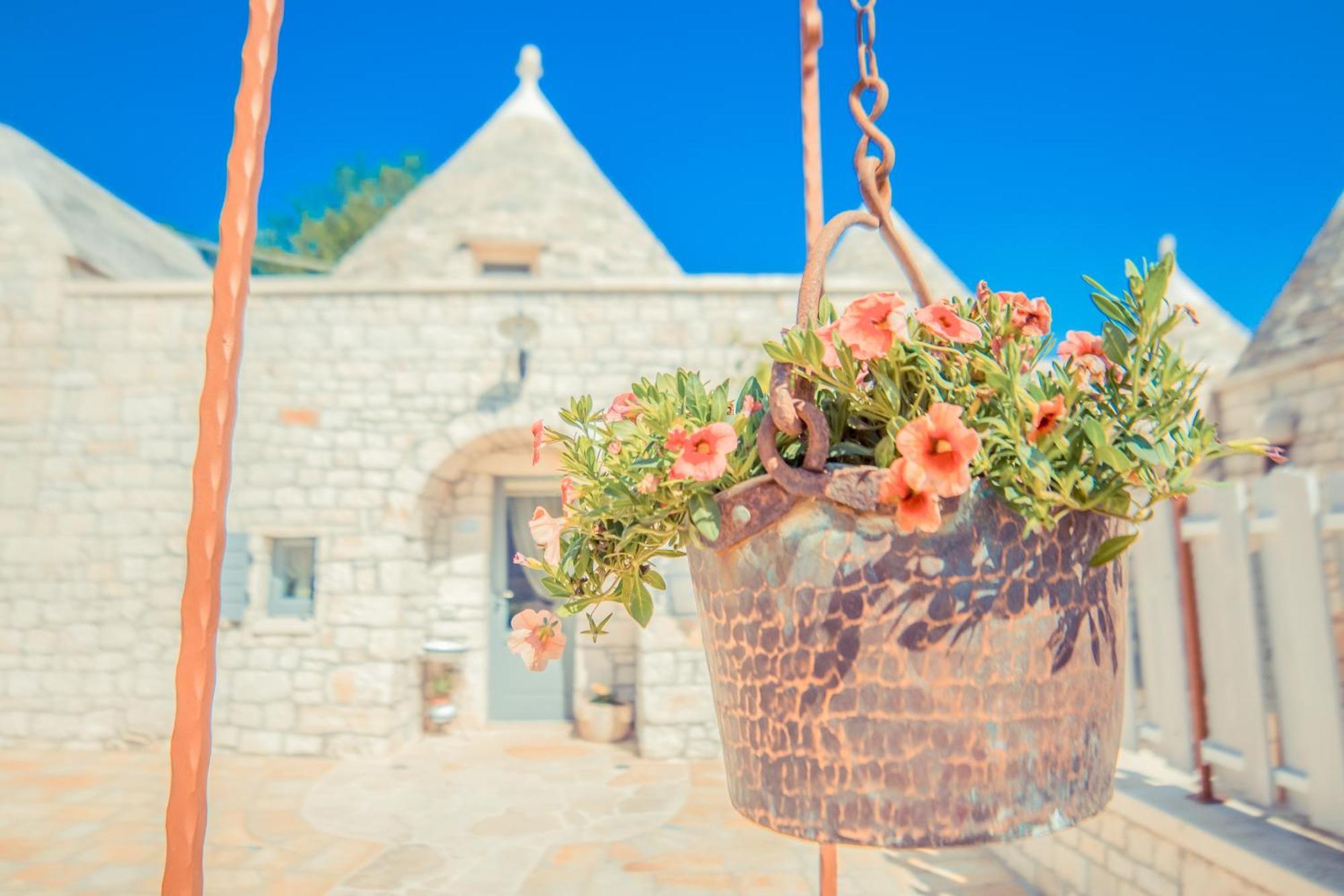 Villa Navolte Trulli E Quiete Con Piscina Locorotondo Exterior foto