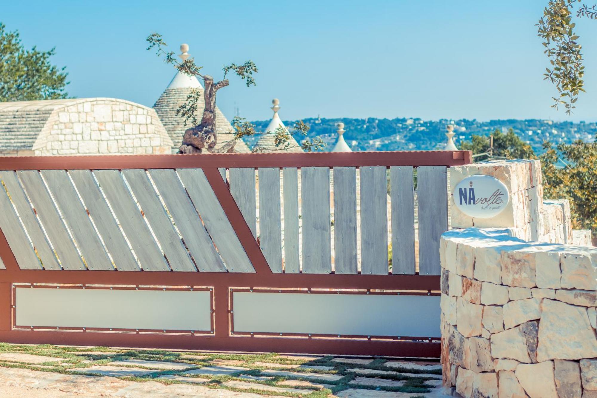 Villa Navolte Trulli E Quiete Con Piscina Locorotondo Exterior foto