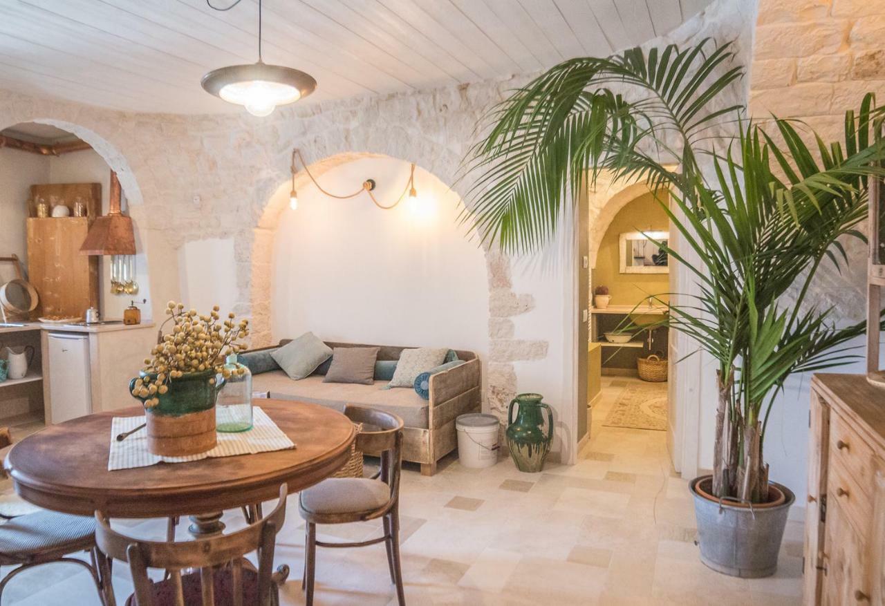 Villa Navolte Trulli E Quiete Con Piscina Locorotondo Exterior foto